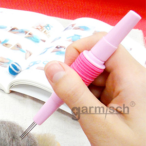 Sew Mate 兩用筆型羊毛戳針 FN-005 符合人體工學的筆型握把，舒適好操作， 左右手均適用.
