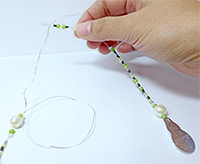 完美的珠寶編織就從聰明的串珠過線開始.